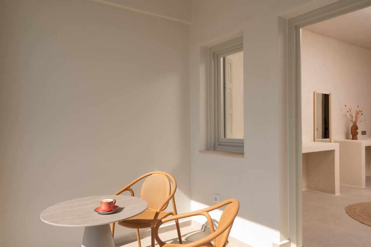 Acanthus Oia-Private Jacuzzi Suites Dış mekan fotoğraf